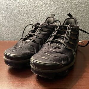 Nike Air VaporMax Plus Sneakers ‘Triple Black' (924453 004) - Size 8 Pre-Owned